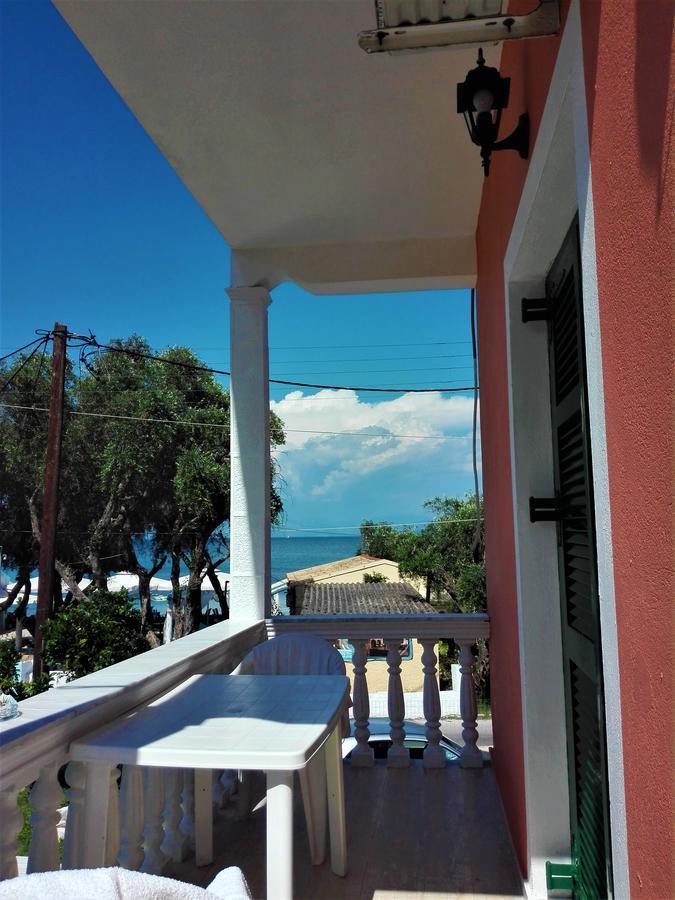Apartament Dinos Place Mesongí