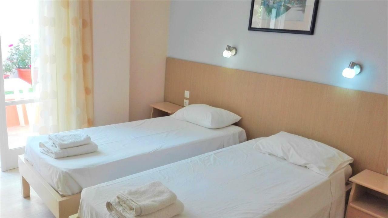 Dinos Place Appartement *
